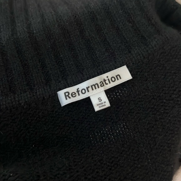 Reformation Beckie Cashmere Collared Sweater - Picture 7 of 14